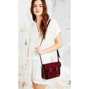 SOLD! Cambridge Satchel Company  classic 11'